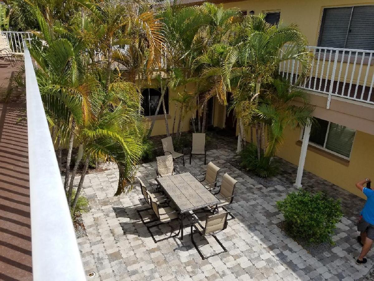 Madeira Bonita Apartment #6 St. Pete Beach Extérieur photo